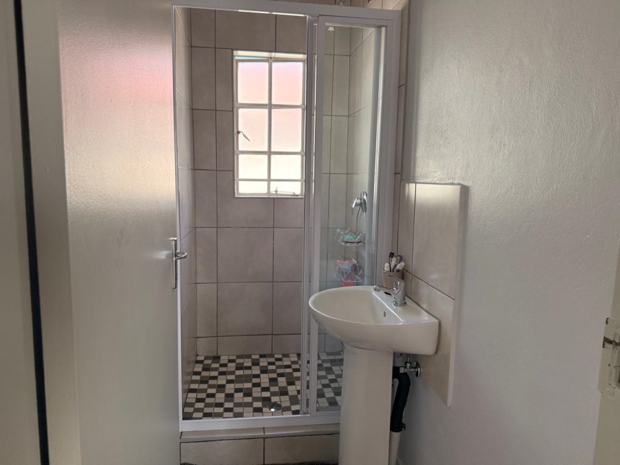 3 Bedroom Property for Sale in Waterkloof East North West